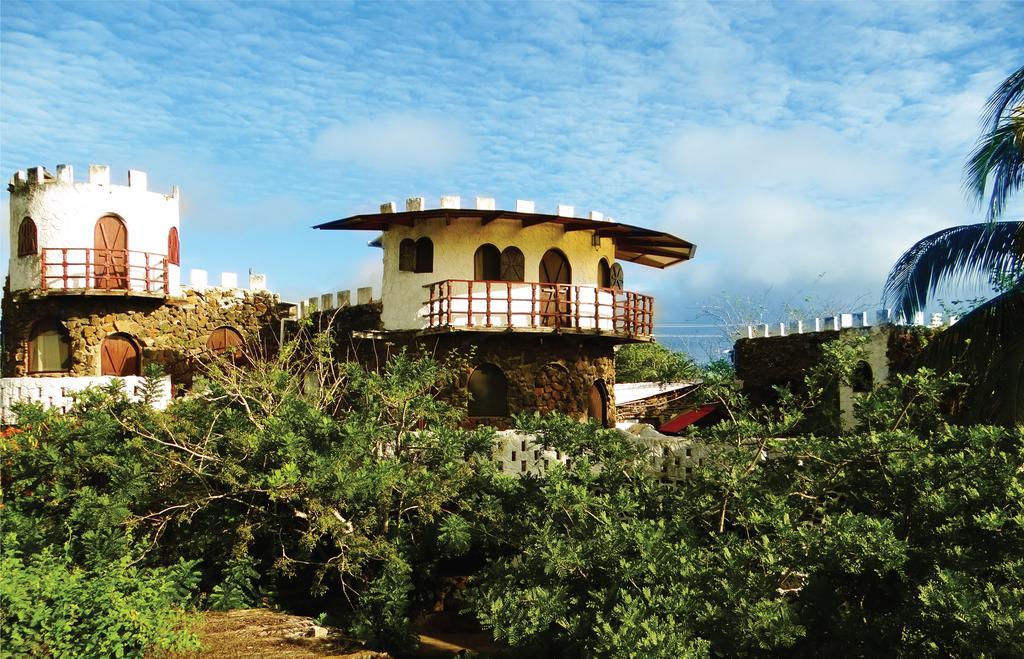 Castillo Galapagos Hotel Puerto Ayora  Exterior photo